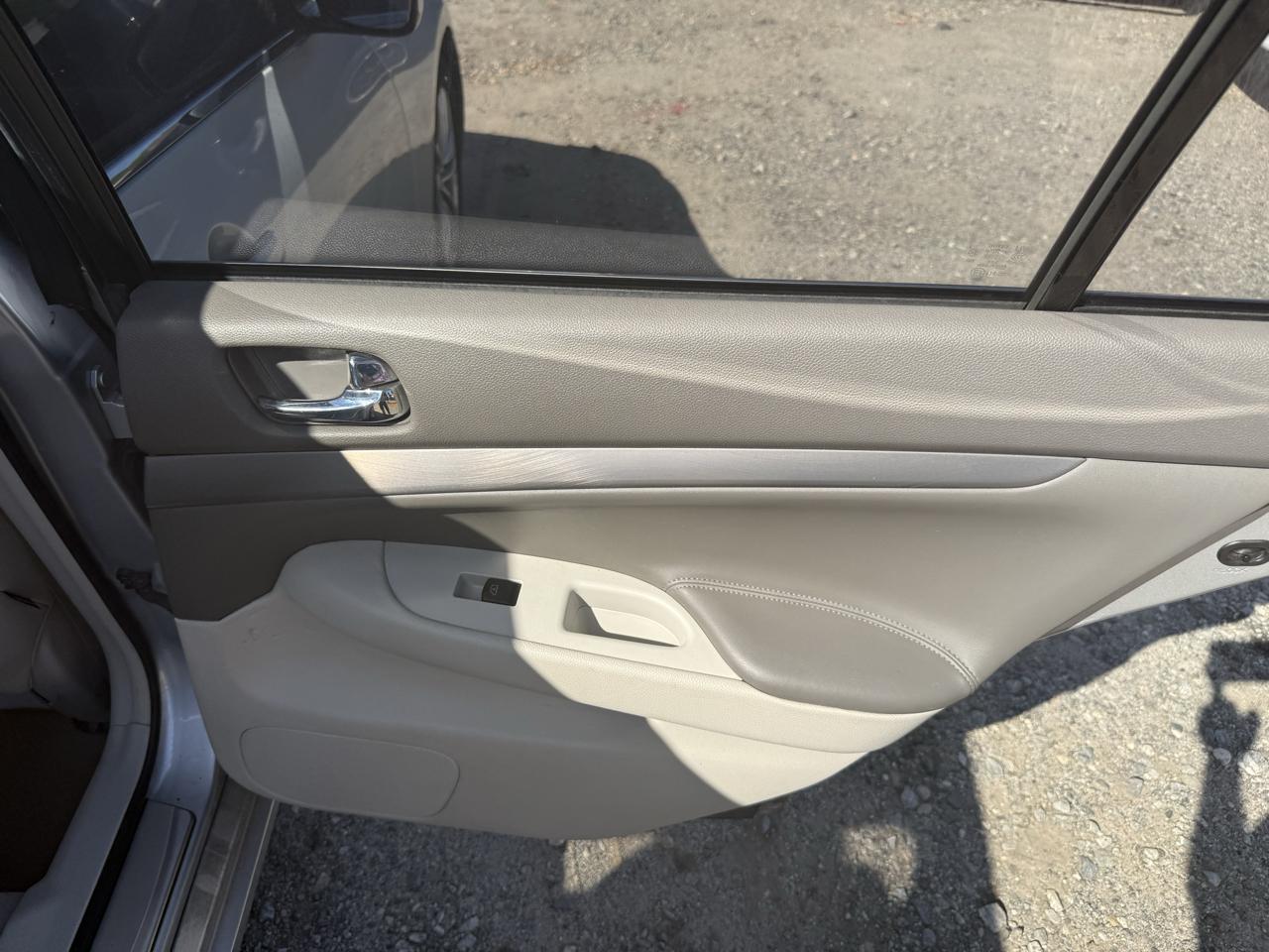 Infiniti G Sedan 37 Sport 6MT 2012