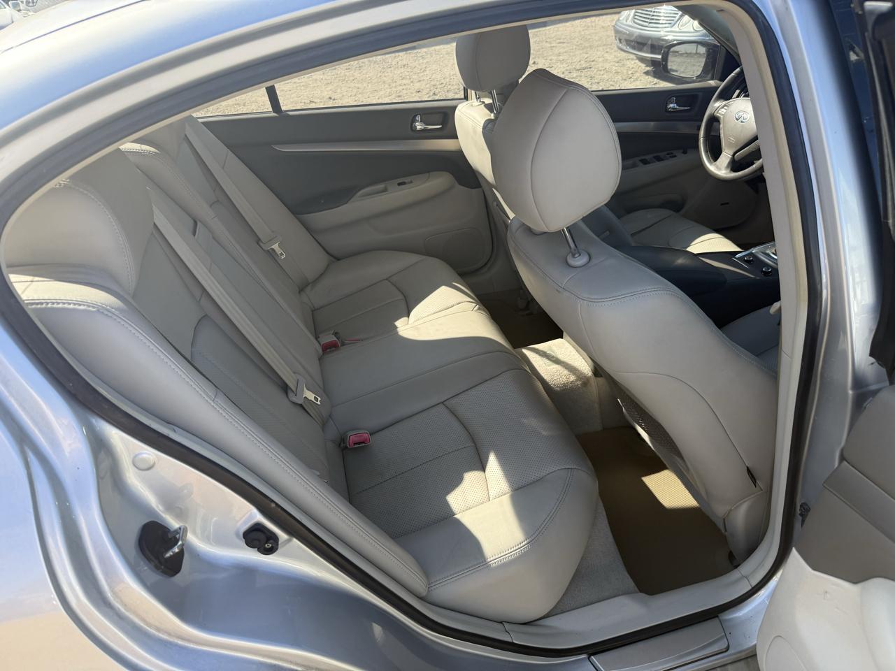 Infiniti G Sedan 37 Sport 6MT 2012