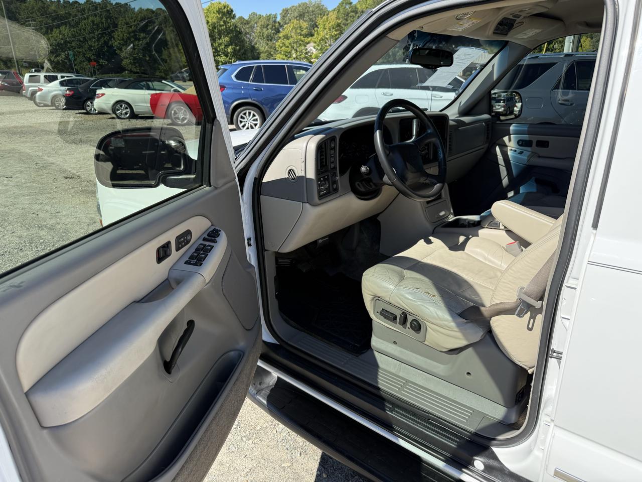 Chevrolet Tahoe 4WD 2002
