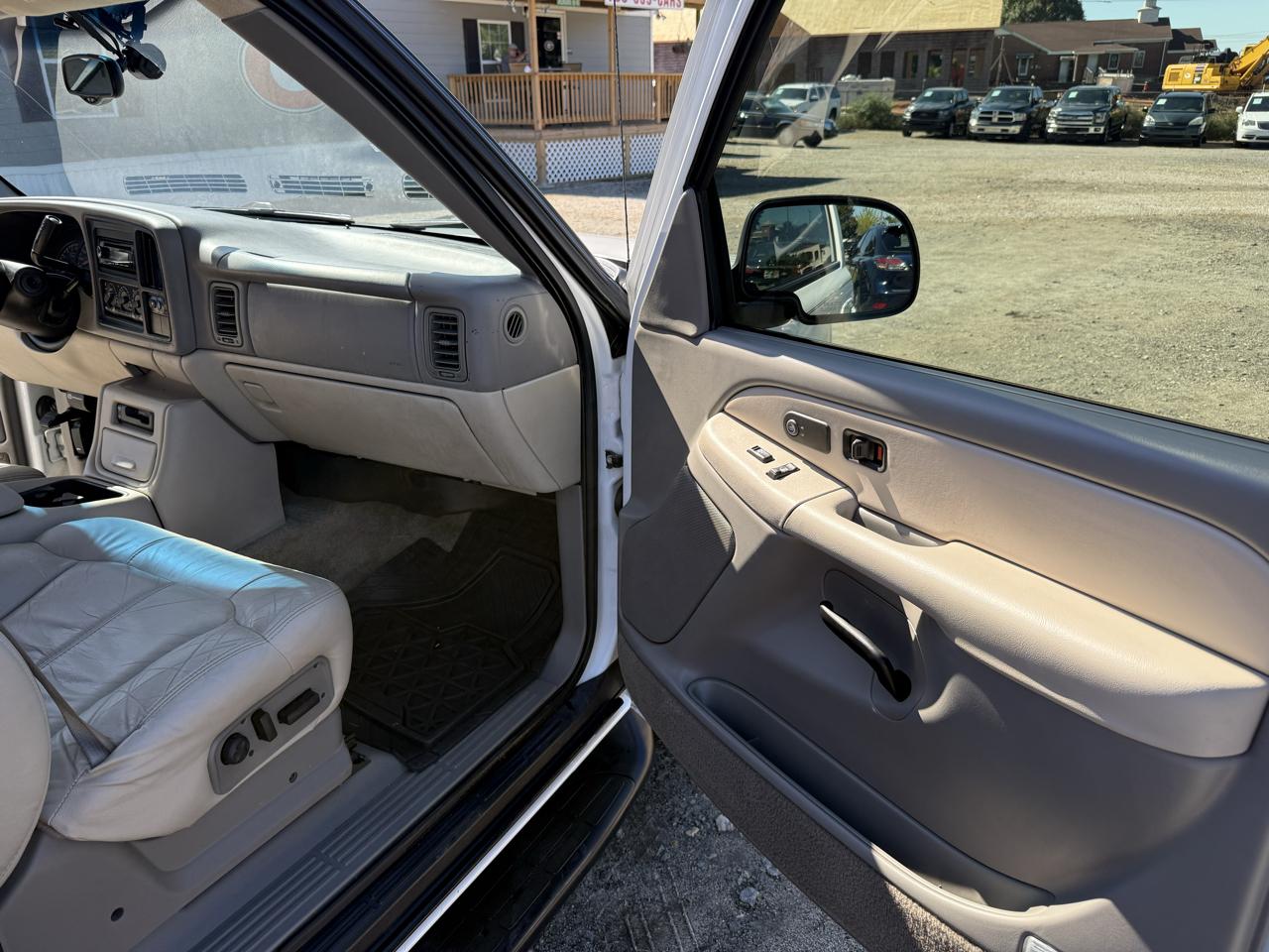 Chevrolet Tahoe 4WD 2002