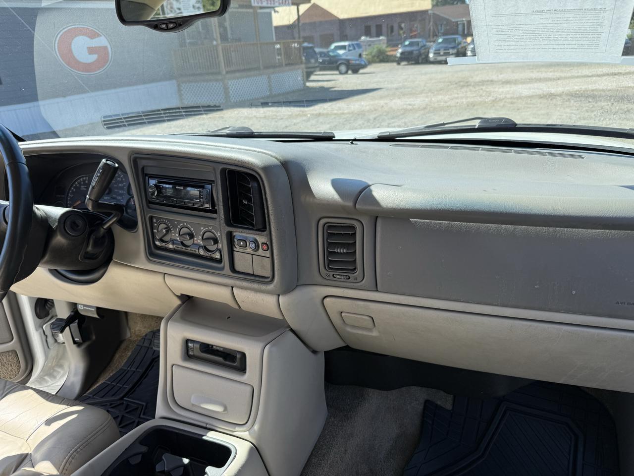 Chevrolet Tahoe 4WD 2002