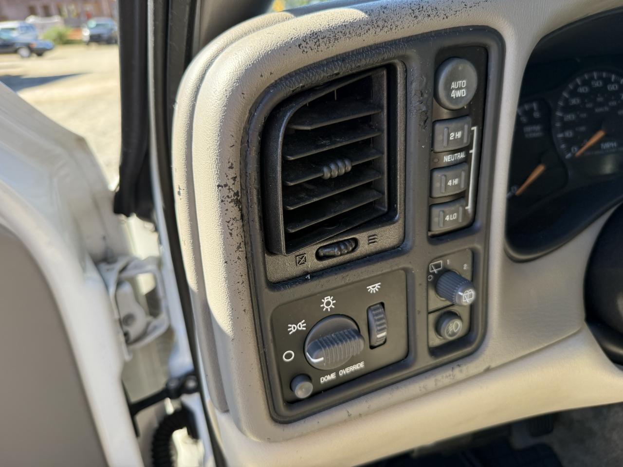 Chevrolet Tahoe 4WD 2002