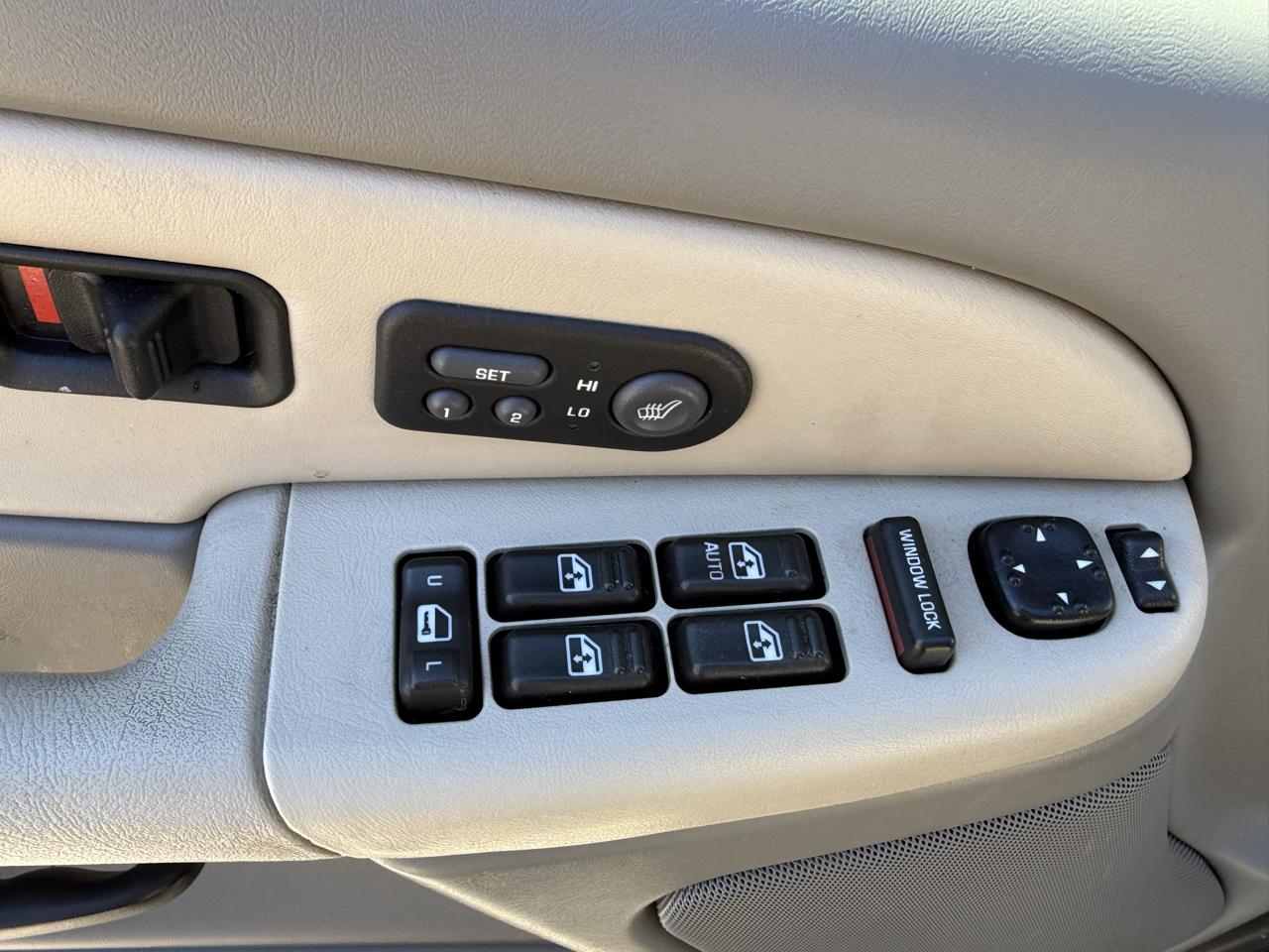 Chevrolet Tahoe 4WD 2002