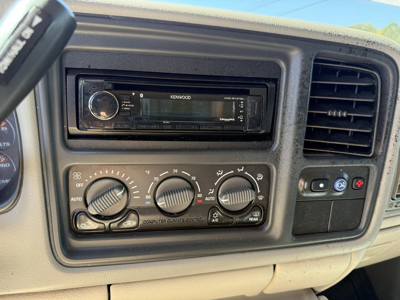 Chevrolet Tahoe 4WD 2002