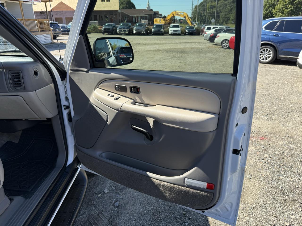 Chevrolet Tahoe 4WD 2002