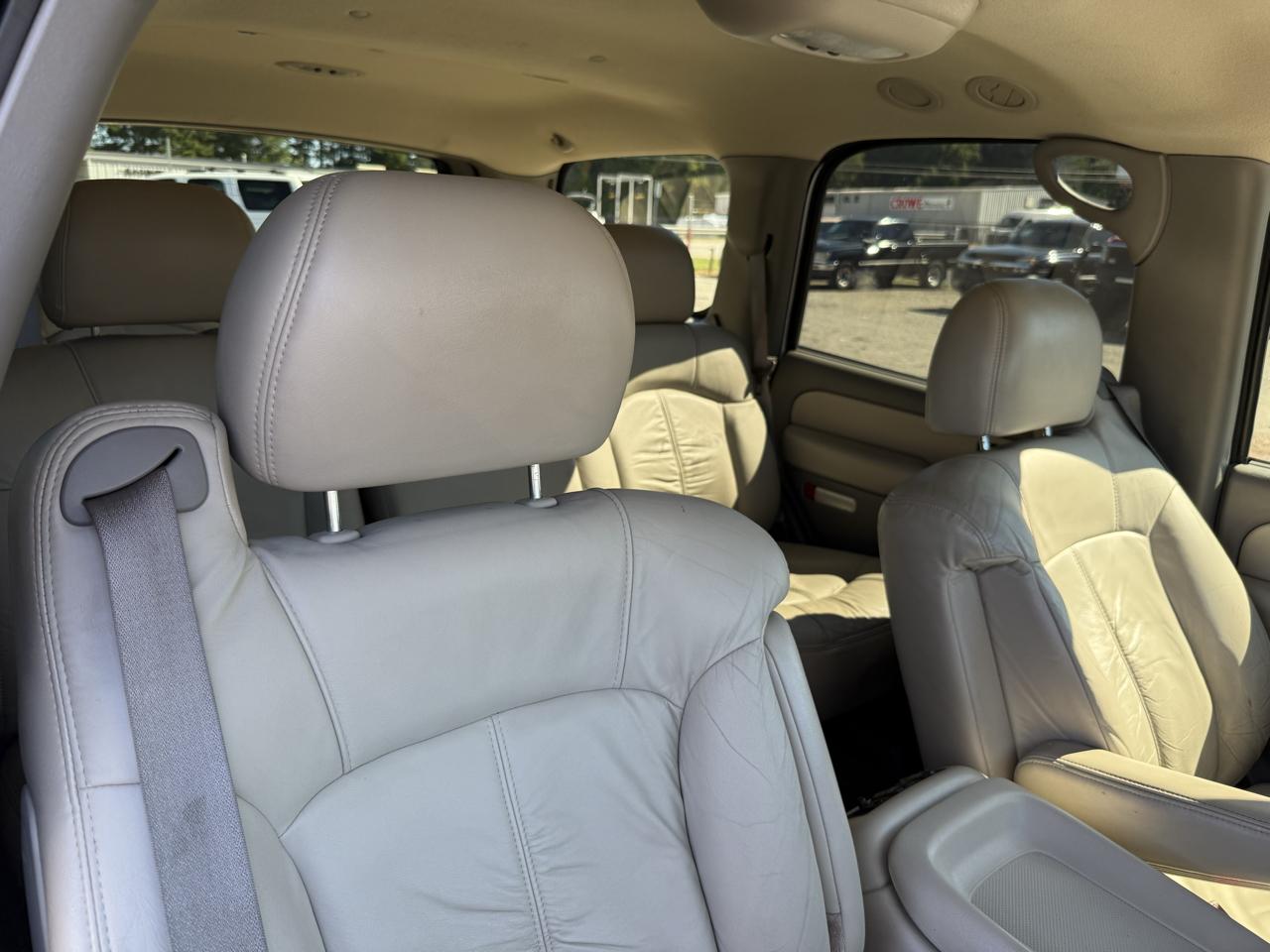 Chevrolet Tahoe 4WD 2002