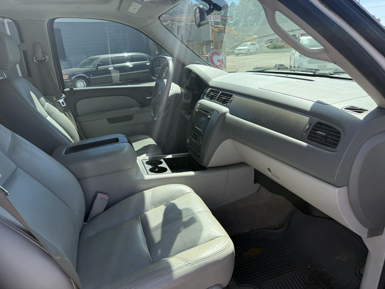 Chevrolet Tahoe LT 4WD 2012