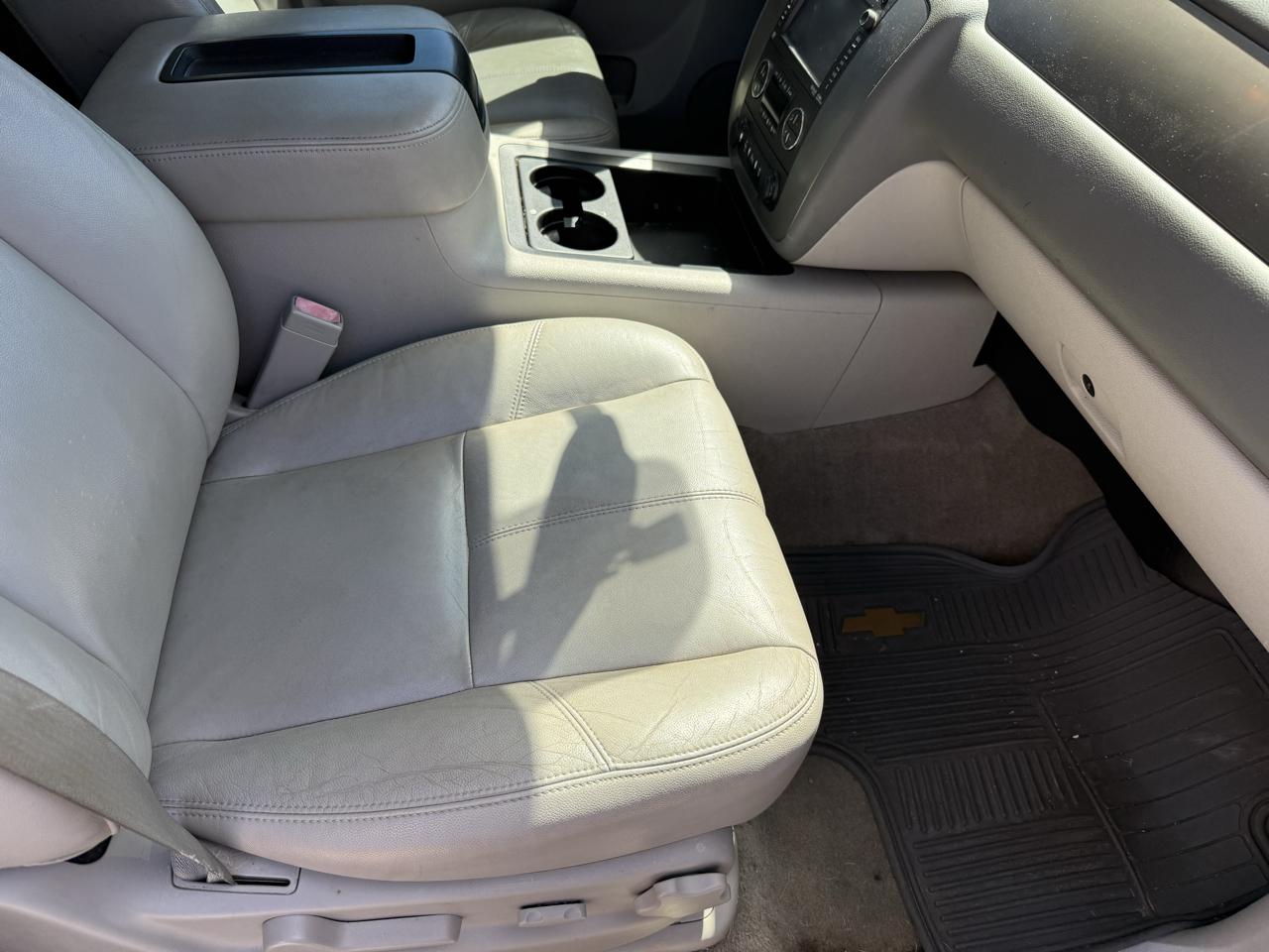 Chevrolet Tahoe LT 4WD 2012