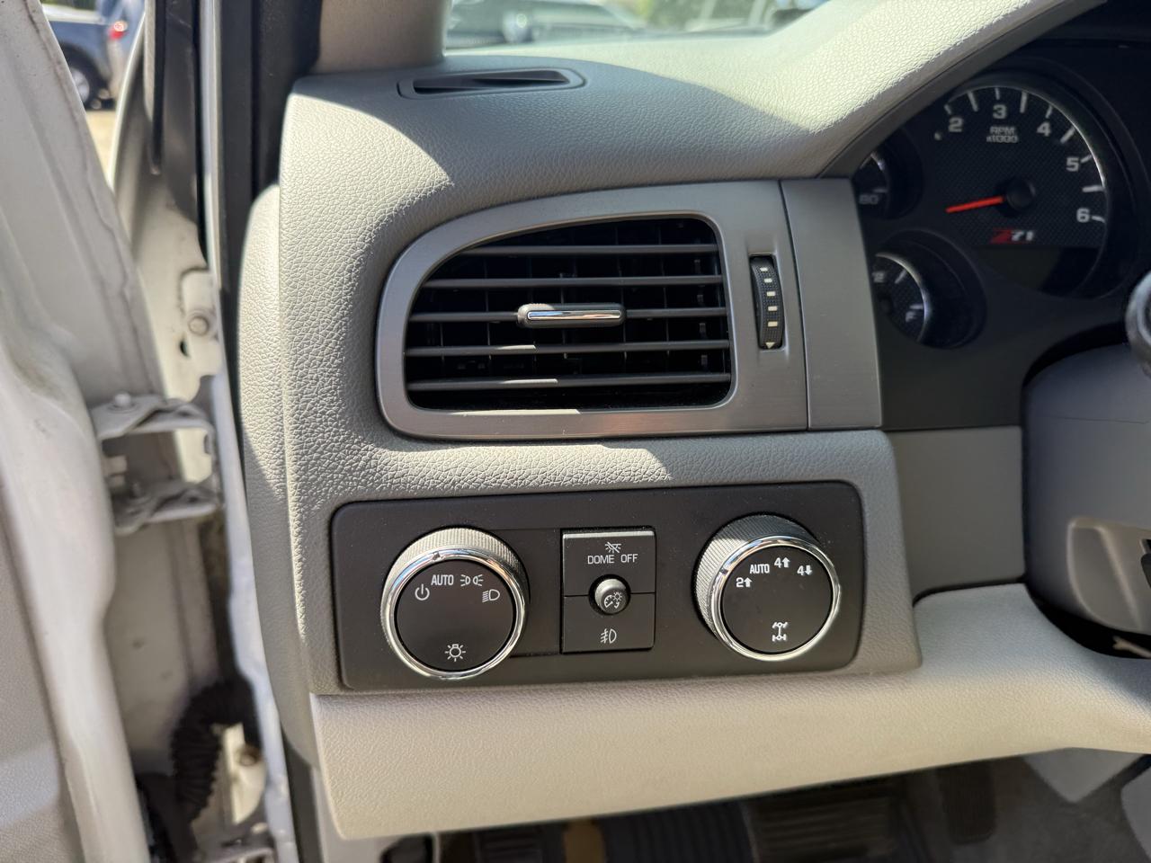 Chevrolet Tahoe LT 4WD 2012