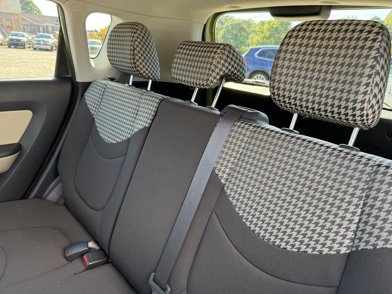 Kia Soul ! 4D Wagon 2013