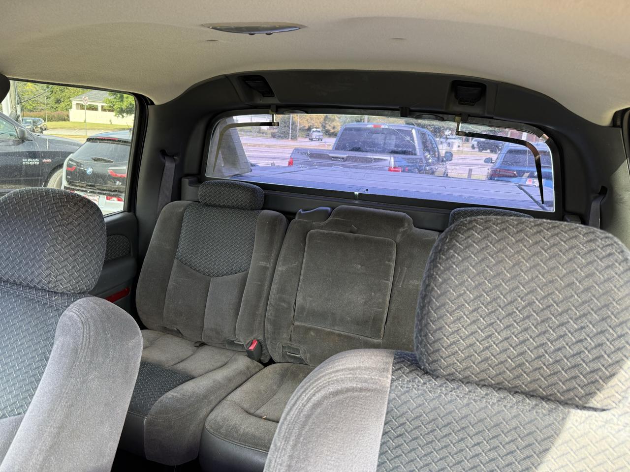 Chevrolet Avalanche 1500 2WD 2004