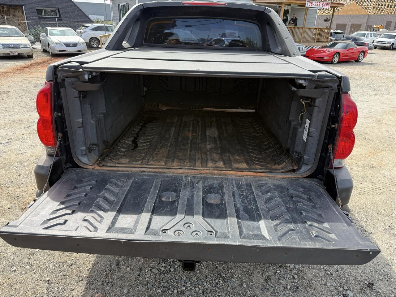 Chevrolet Avalanche 1500 2WD 2004