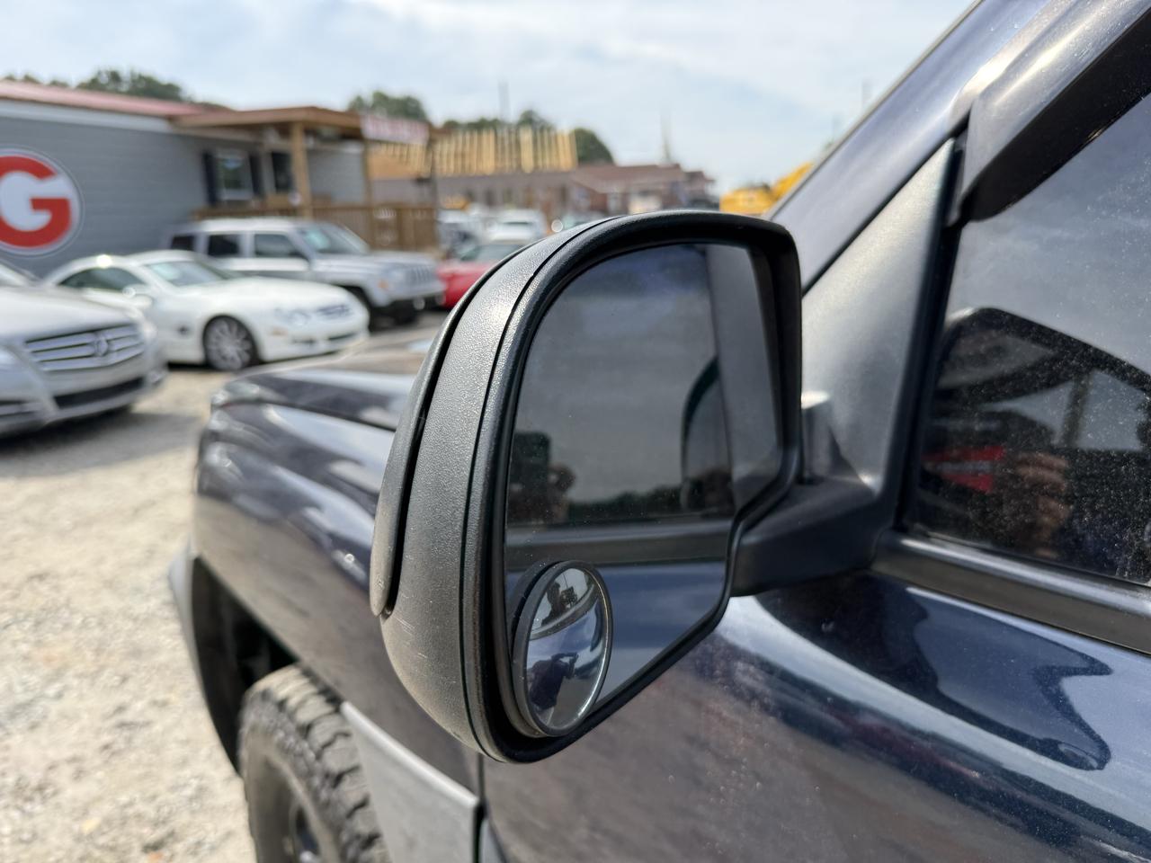 Chevrolet Avalanche 1500 2WD 2004