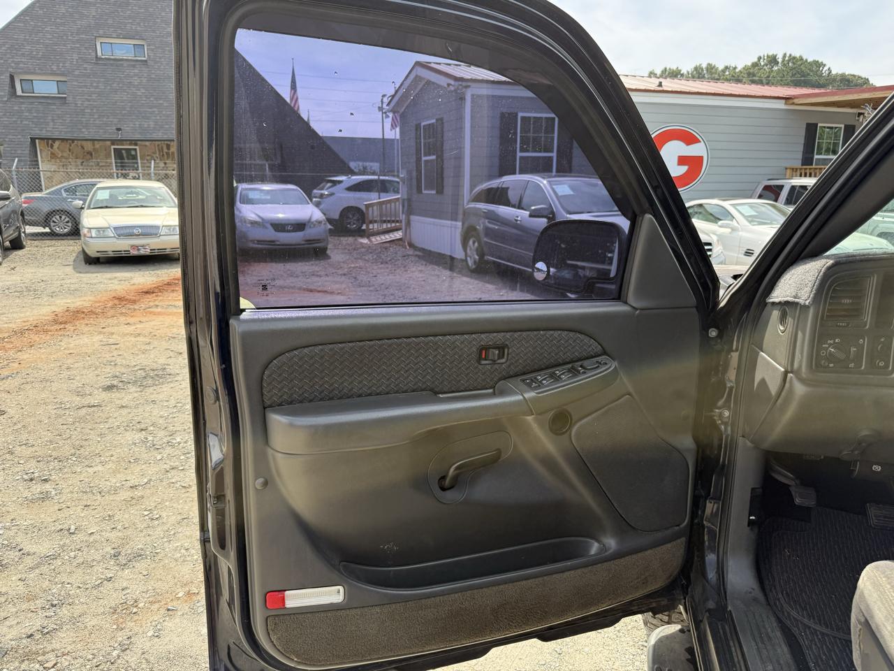Chevrolet Avalanche 1500 2WD 2004