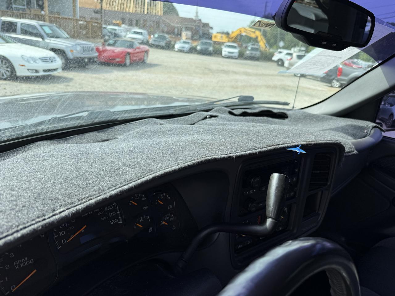 Chevrolet Avalanche 1500 2WD 2004