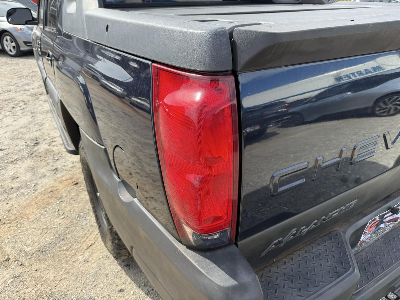 Chevrolet Avalanche 1500 2WD 2004