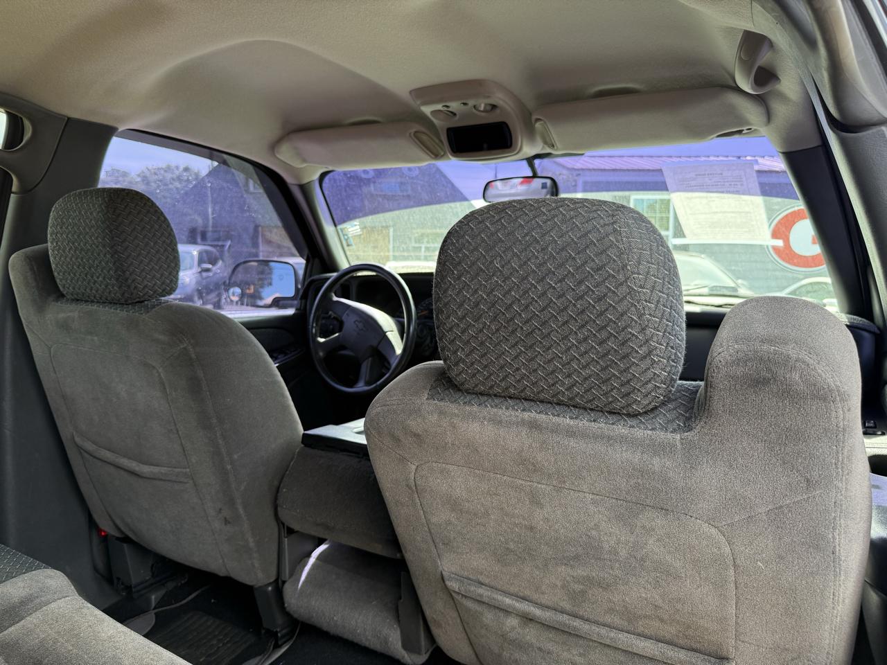 Chevrolet Avalanche 1500 2WD 2004
