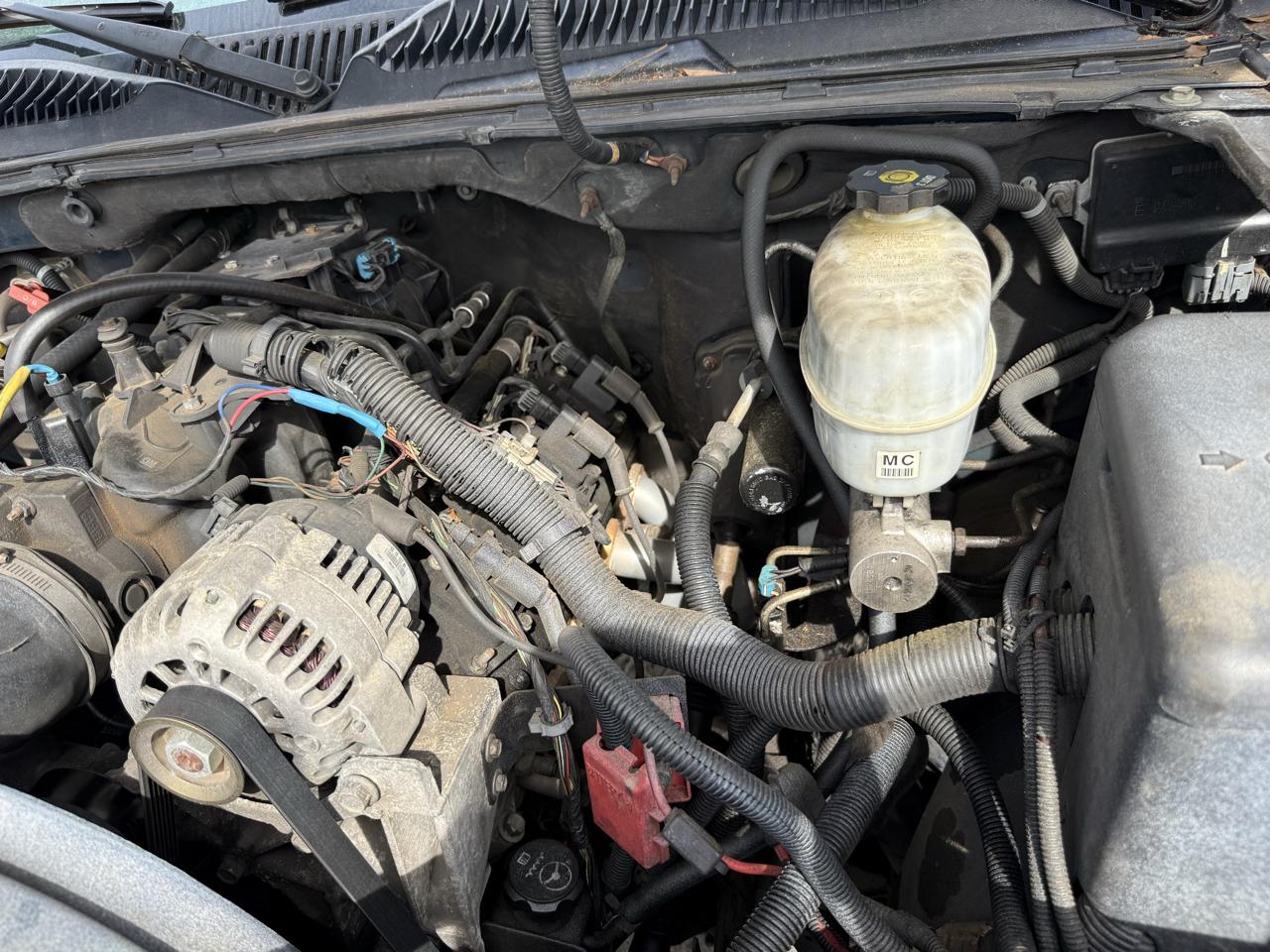 Chevrolet Avalanche 1500 2WD 2004
