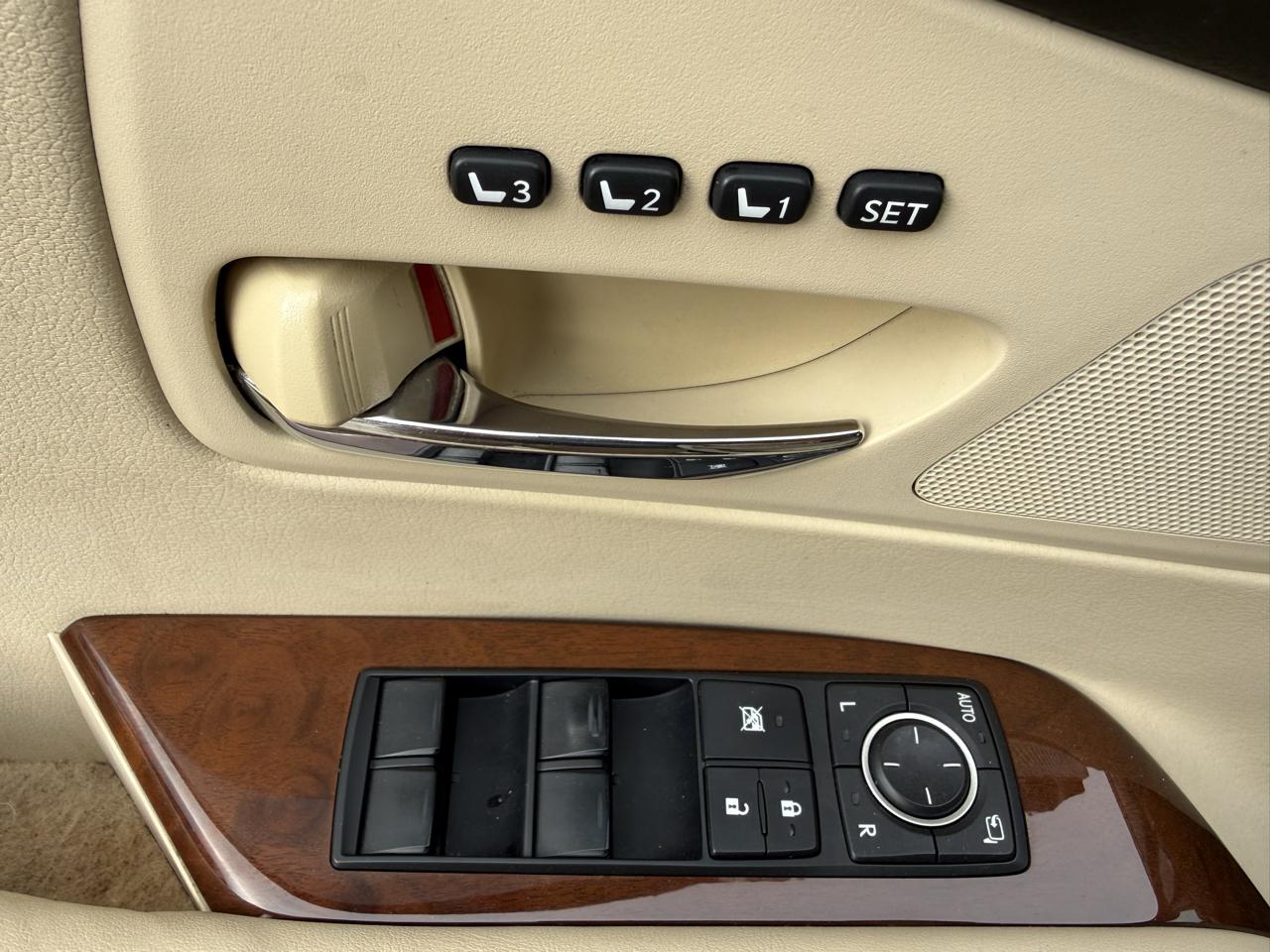 Lexus RX 350 FWD 2013