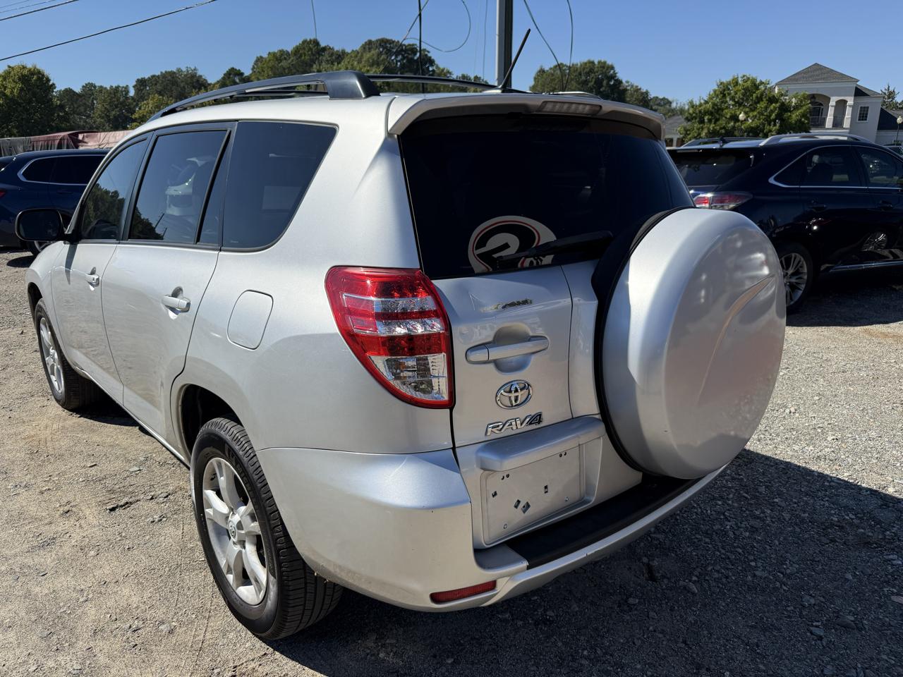 Toyota RAV4 Base I4 4WD 2012