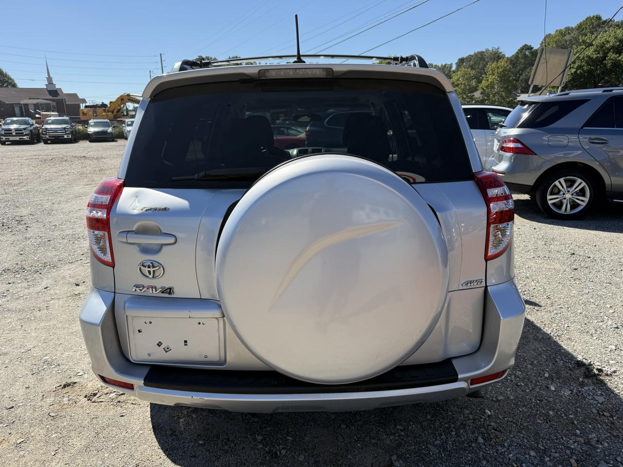 Toyota RAV4 Base I4 4WD 2012