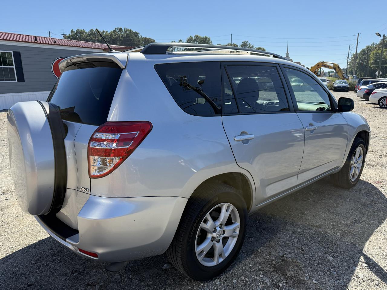 Toyota RAV4 Base I4 4WD 2012