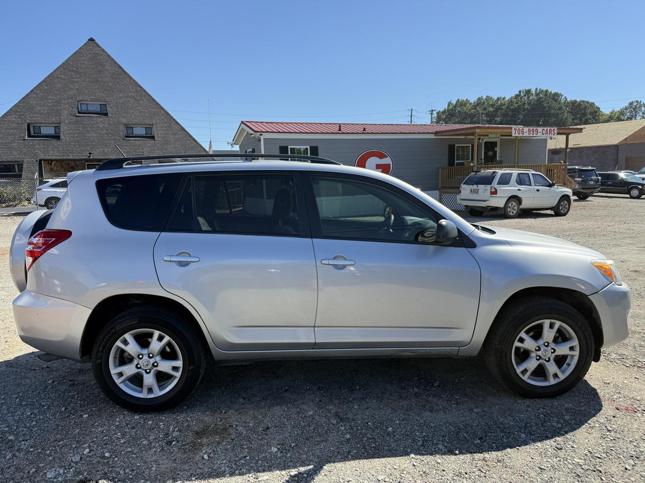 Toyota RAV4 Base I4 4WD 2012