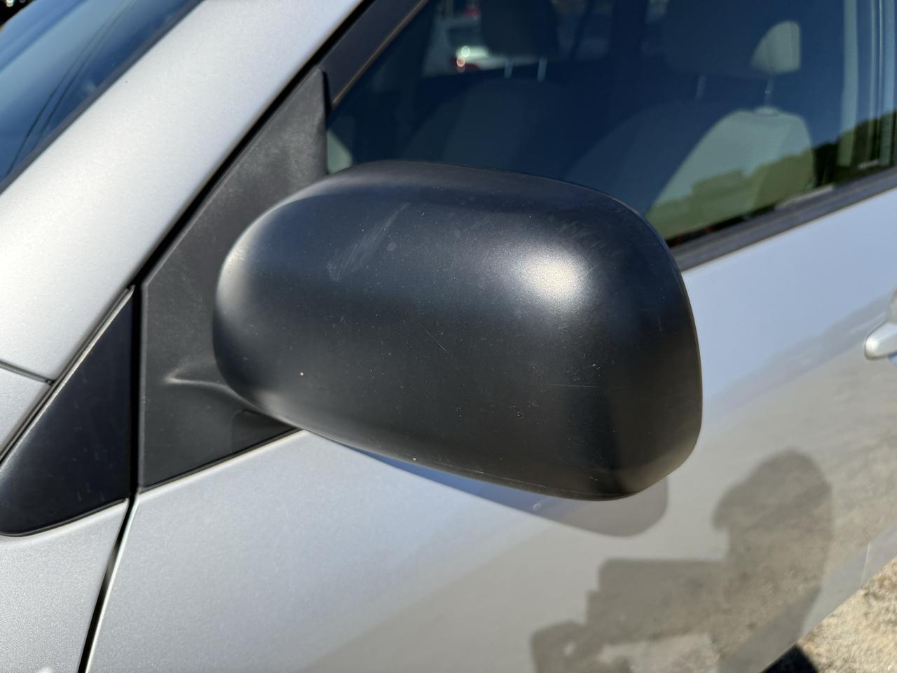 Toyota RAV4 Base I4 4WD 2012