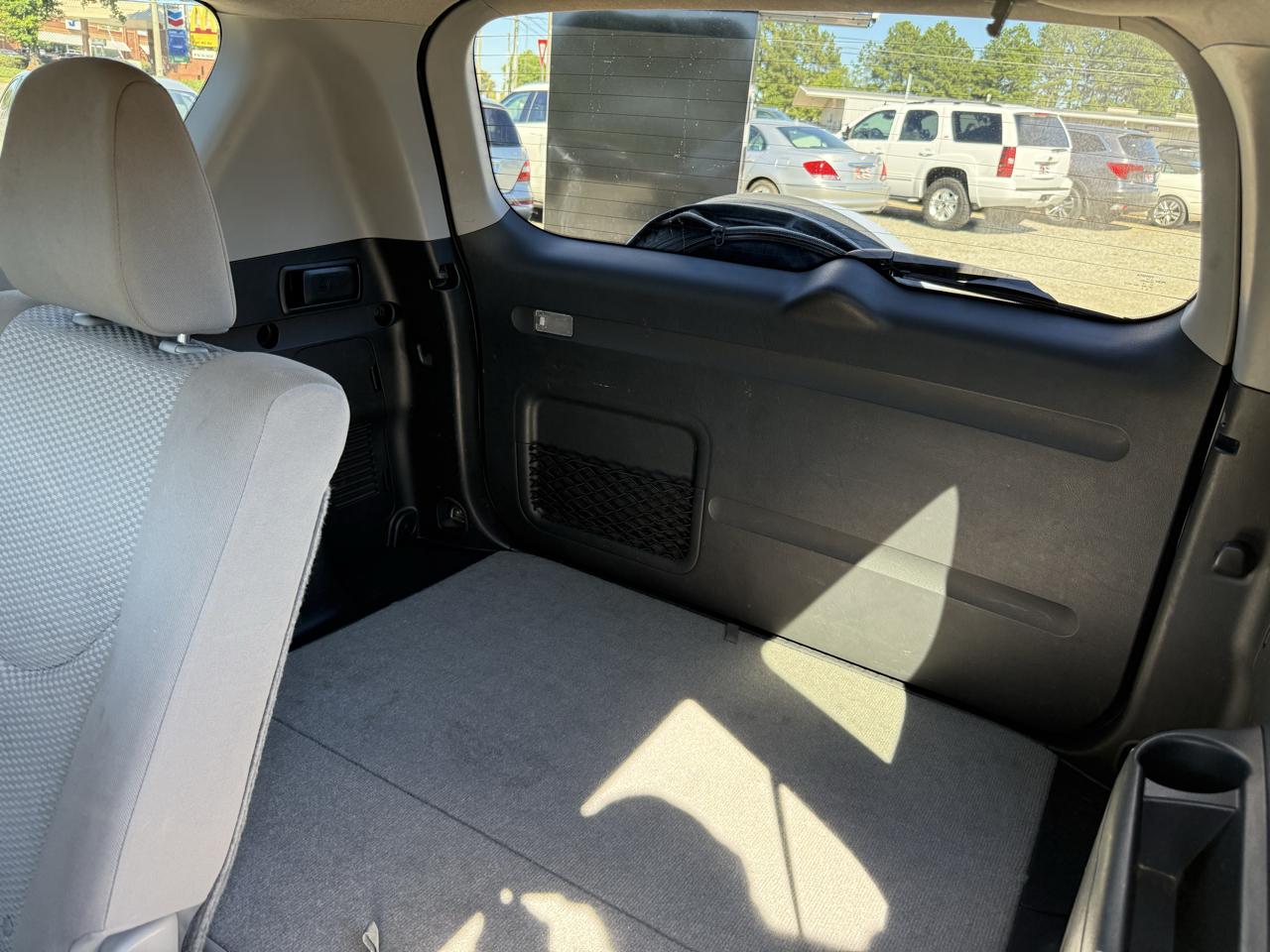 Toyota RAV4 Base I4 4WD 2012