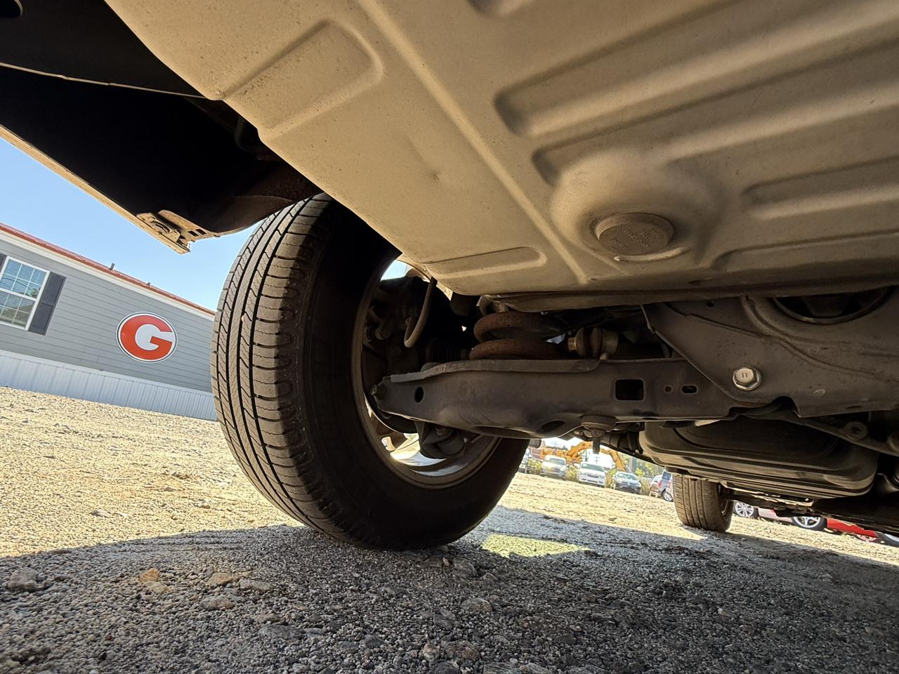 Toyota RAV4 Base I4 4WD 2012
