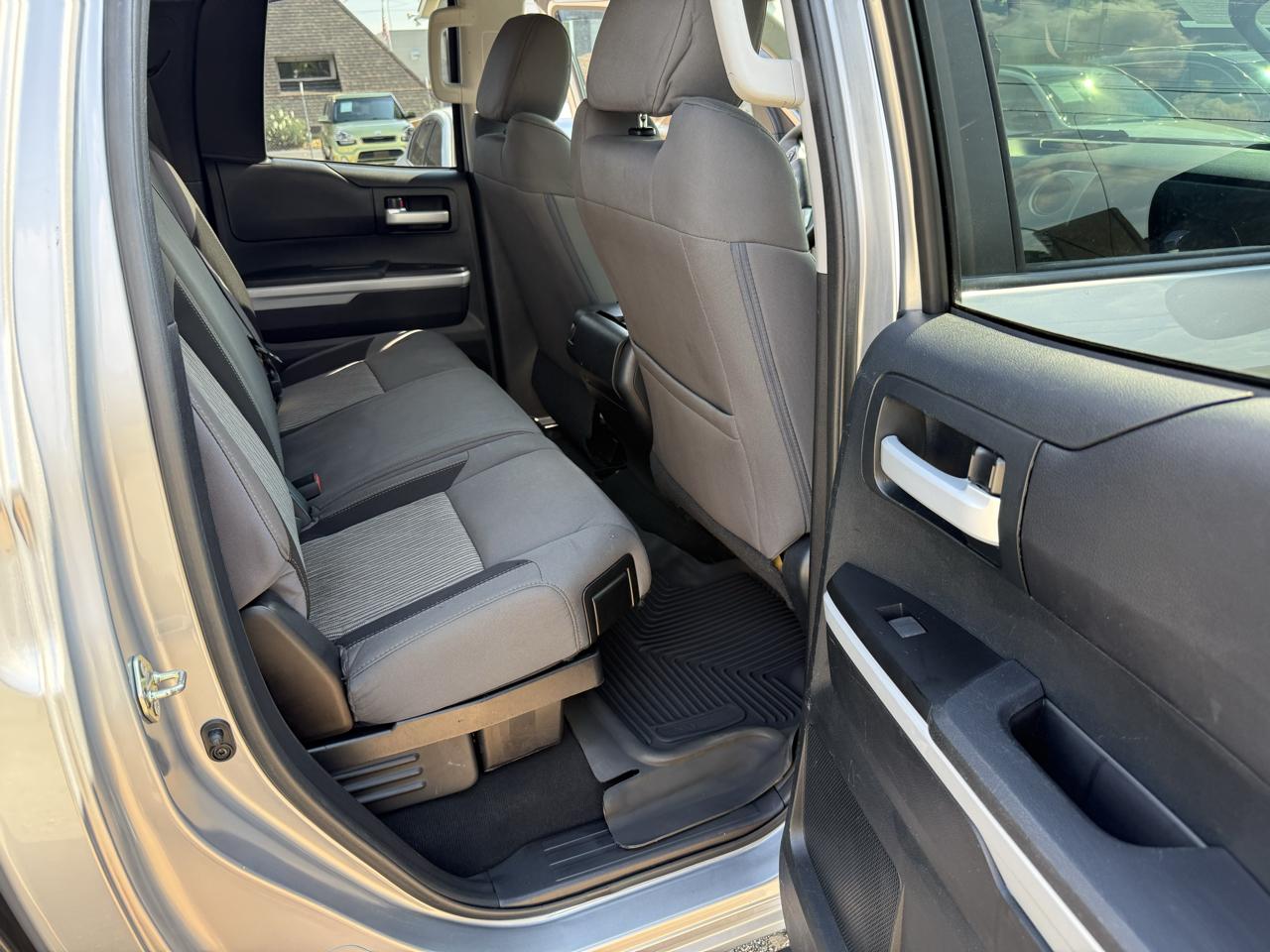 Toyota Tundra 2WD Truck Double Cab 4.6L V8 6-Spd AT SR5 (Natl) 2016