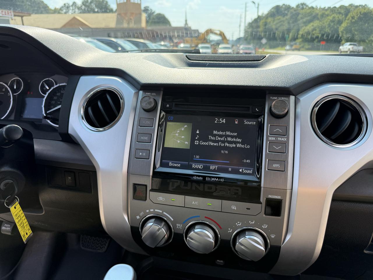 Toyota Tundra 2WD Truck Double Cab 4.6L V8 6-Spd AT SR5 (Natl) 2016