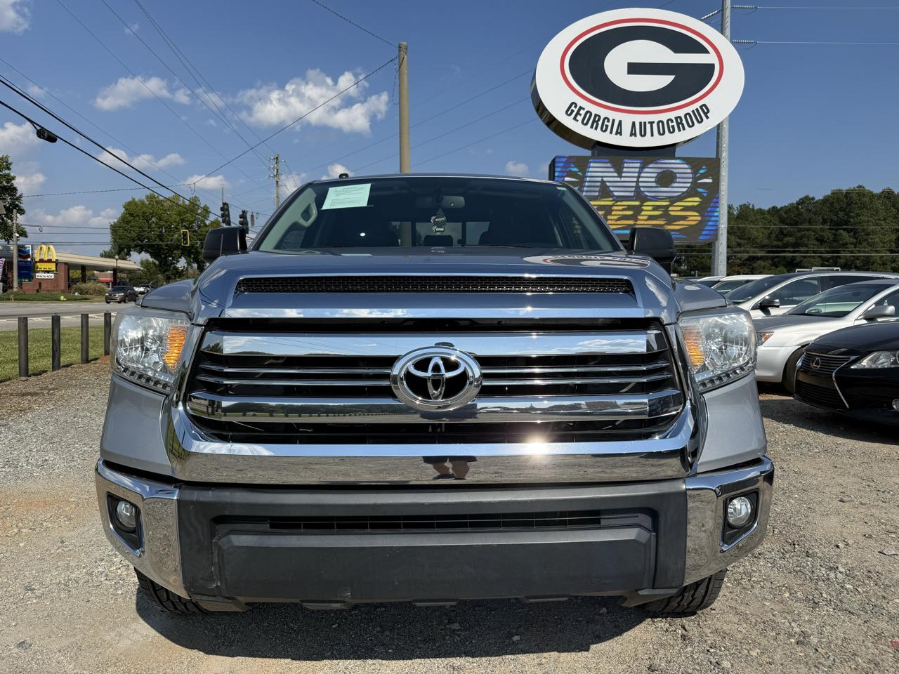 Toyota Tundra 2WD Truck Double Cab 4.6L V8 6-Spd AT SR5 (Natl) 2016
