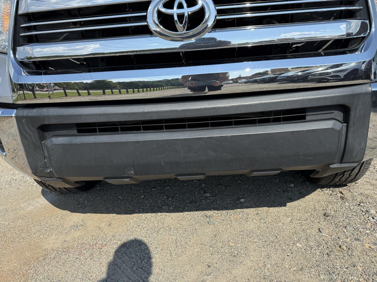 Toyota Tundra 2WD Truck Double Cab 4.6L V8 6-Spd AT SR5 (Natl) 2016