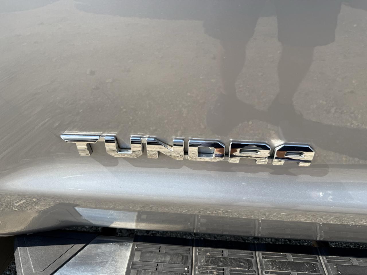 Toyota Tundra 2WD Truck Double Cab 4.6L V8 6-Spd AT SR5 (Natl) 2016