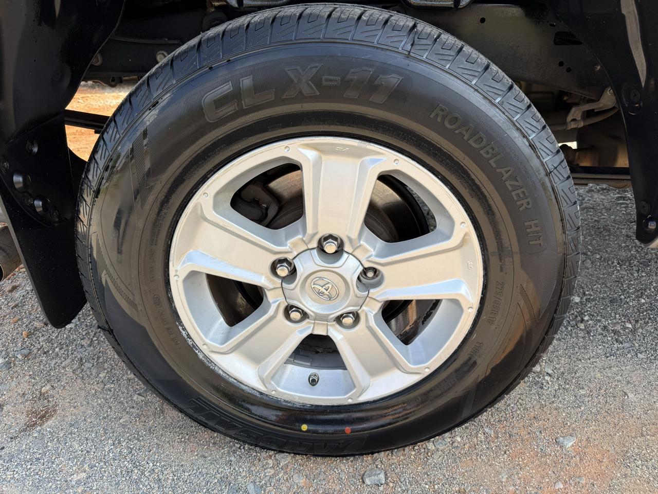 Toyota Tundra 2WD Truck Double Cab 4.6L V8 6-Spd AT SR5 (Natl) 2016