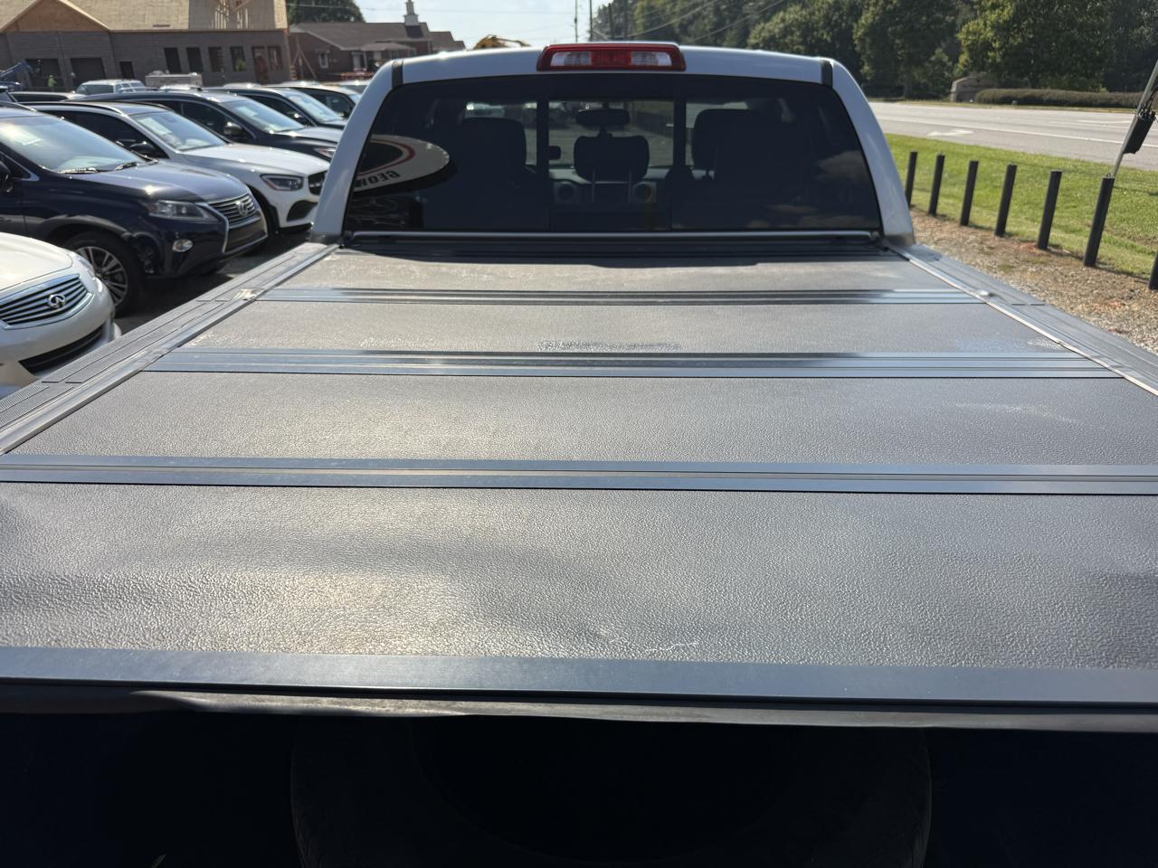 Toyota Tundra 2WD Truck Double Cab 4.6L V8 6-Spd AT SR5 (Natl) 2016
