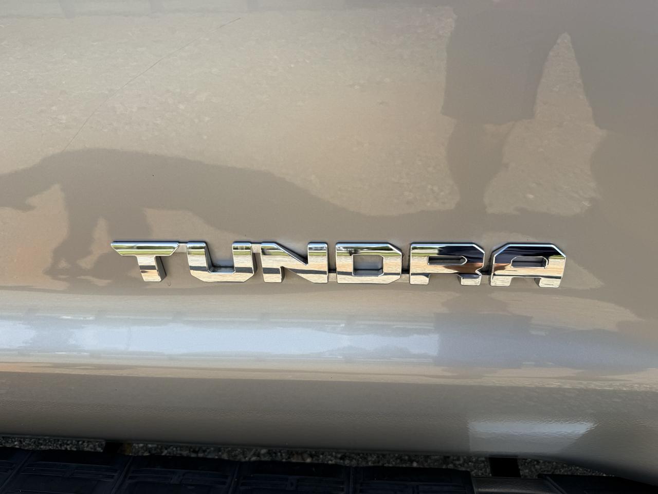 Toyota Tundra 2WD Truck Double Cab 4.6L V8 6-Spd AT SR5 (Natl) 2016