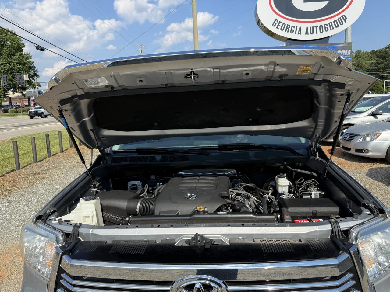 Toyota Tundra 2WD Truck Double Cab 4.6L V8 6-Spd AT SR5 (Natl) 2016