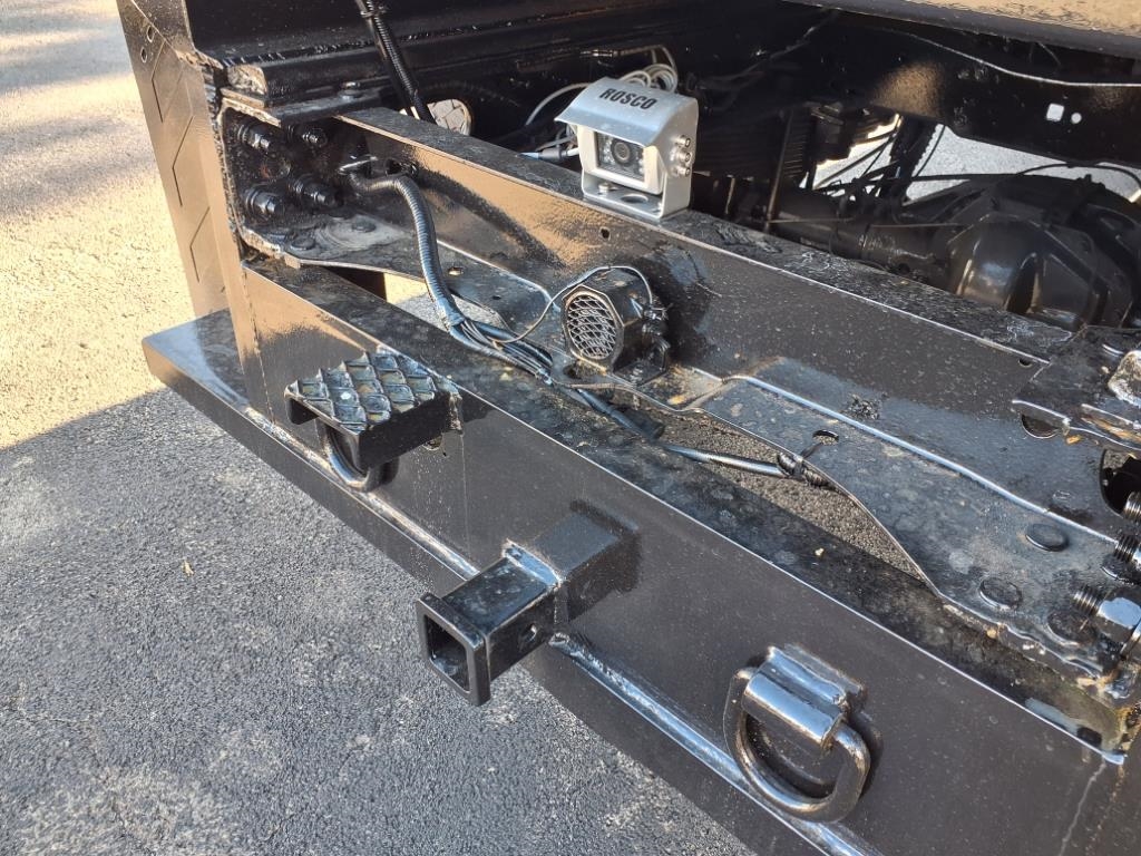 Ford Super Duty F-550 DRW XL 2WD Reg Cab 145" WB 60" CA 2019