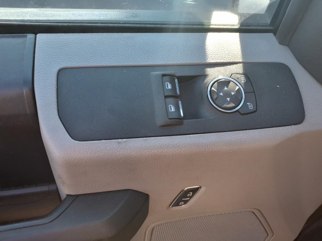 Ford Super Duty F-550 DRW XL 2WD Reg Cab 145" WB 60" CA 2019