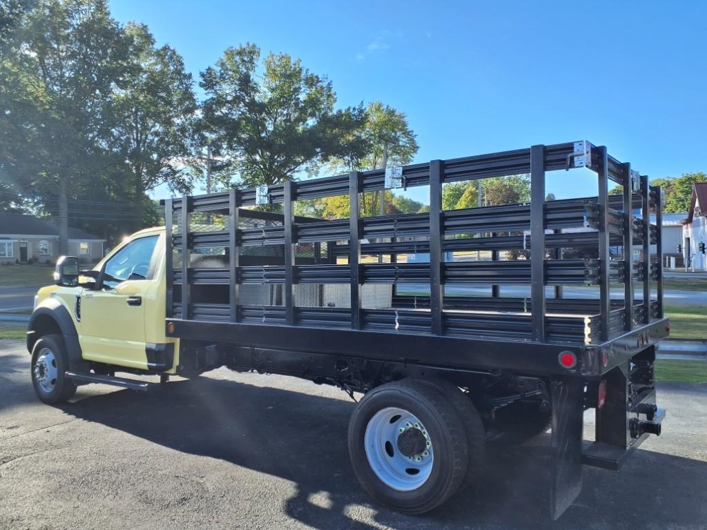 Ford Super Duty F-550 DRW XL 2WD Reg Cab 145" WB 60" CA 2019