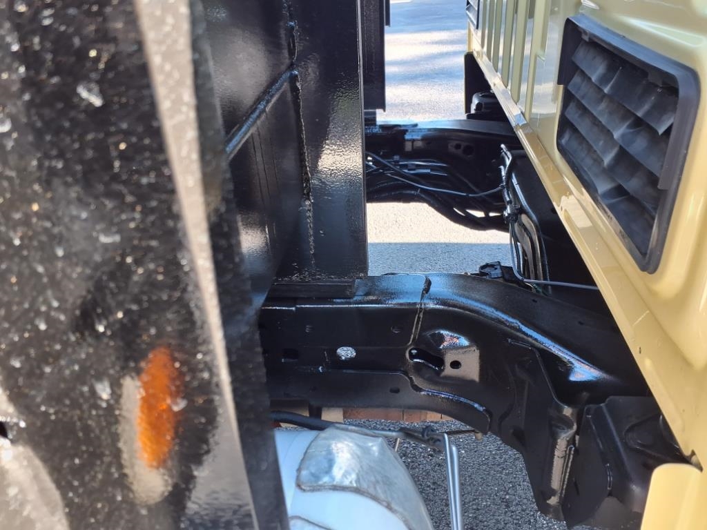 Ford Super Duty F-550 DRW XL 2WD Reg Cab 145" WB 60" CA 2019