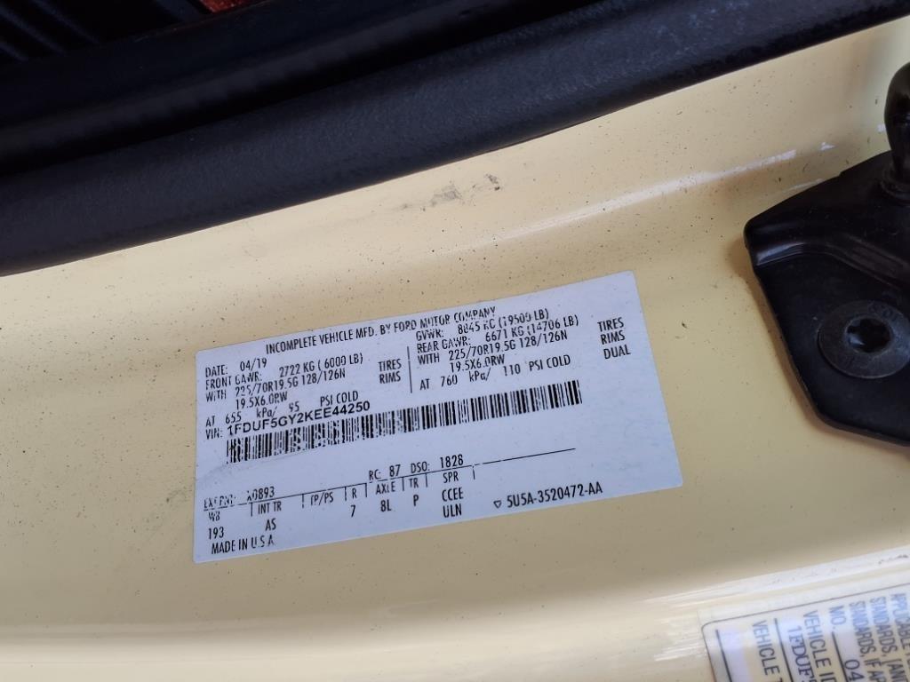 Ford Super Duty F-550 DRW XL 2WD Reg Cab 145" WB 60" CA 2019