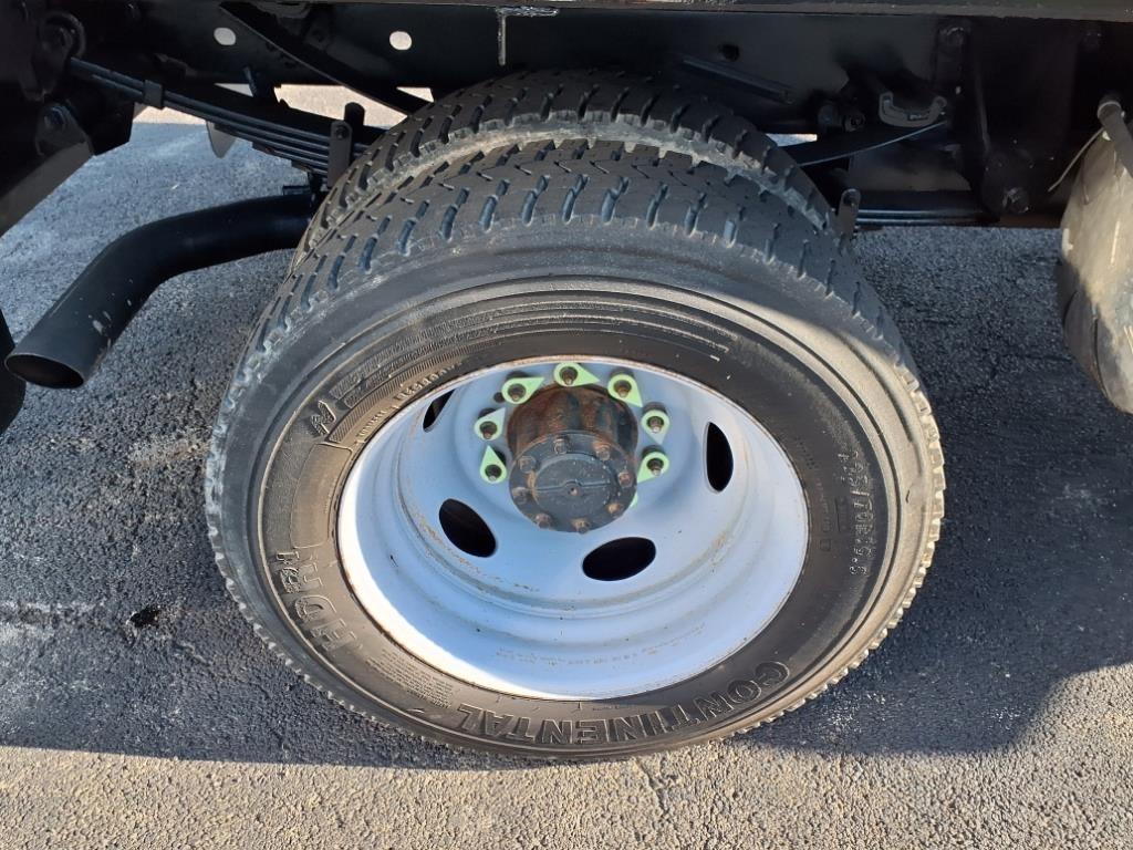 Ford Super Duty F-550 DRW XL 2WD Reg Cab 145" WB 60" CA 2019