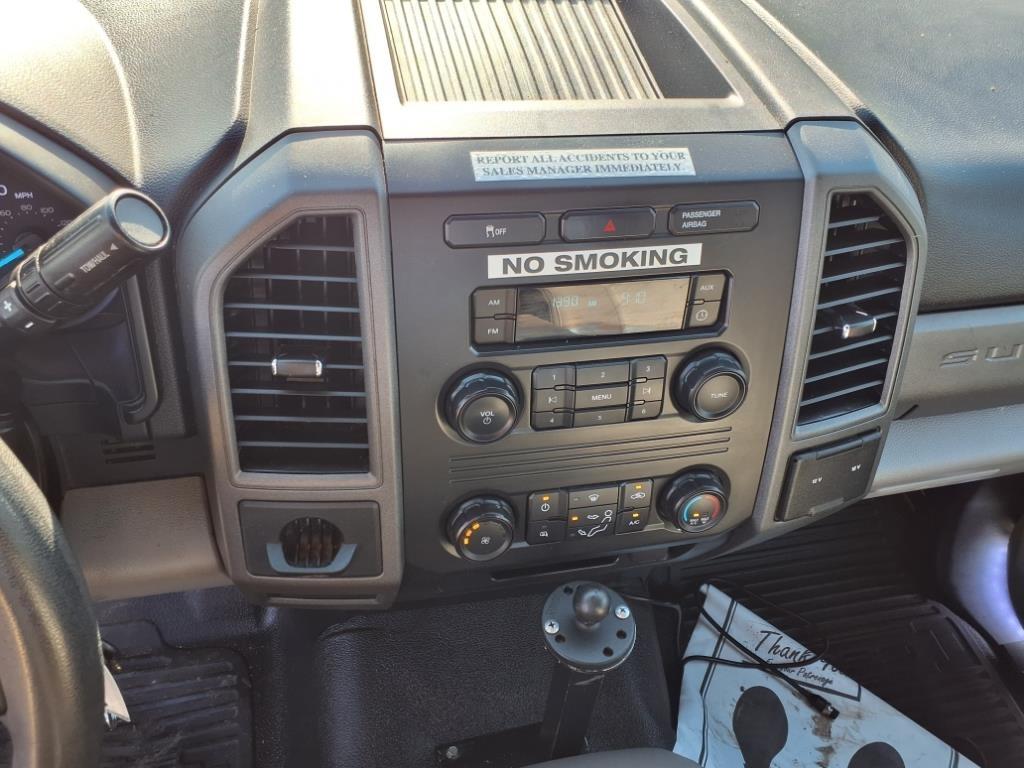 Ford Super Duty F-550 DRW XL 2WD Reg Cab 145" WB 60" CA 2019