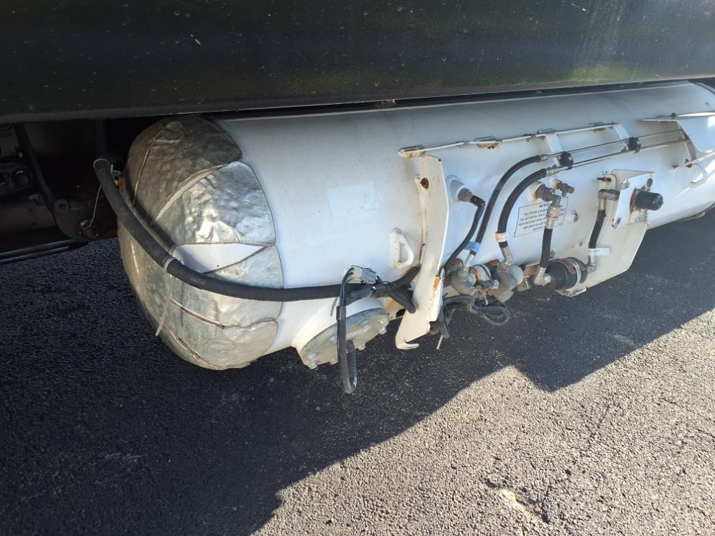 Ford Super Duty F-550 DRW XL 2WD Reg Cab 145" WB 60" CA 2019