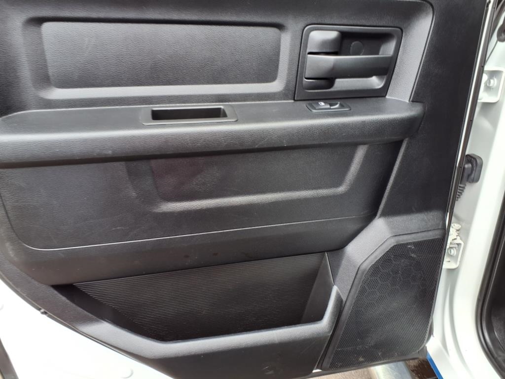 RAM 2500 Tradesman 4x2 Crew Cab 8' Box 2018