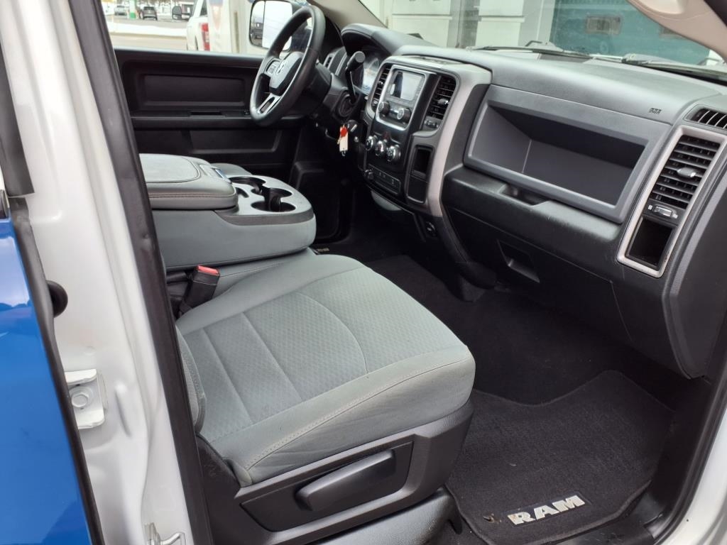 RAM 2500 Tradesman 4x2 Crew Cab 8' Box 2018