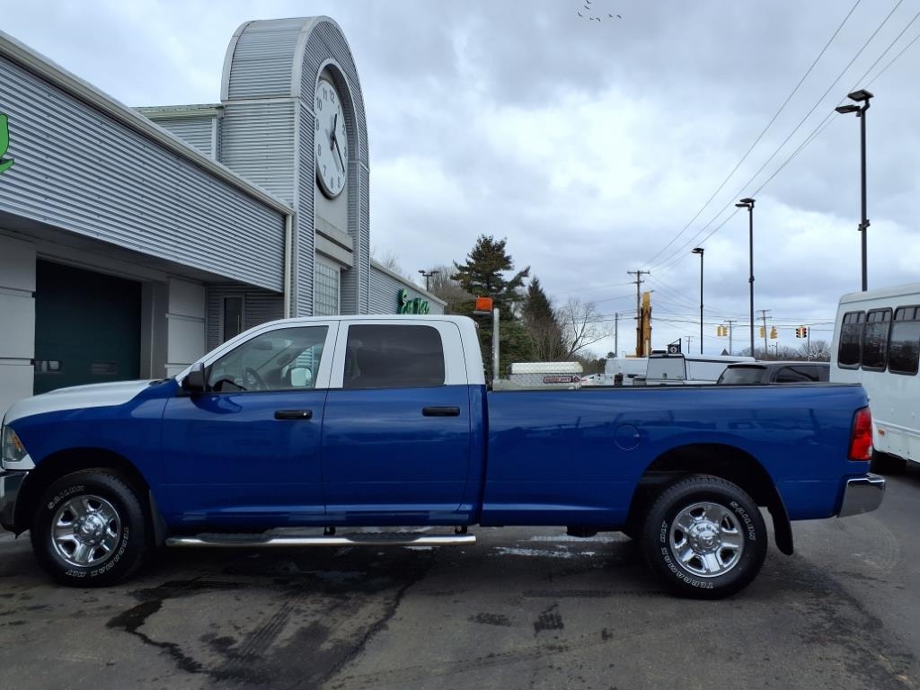RAM 2500 Tradesman 4x2 Crew Cab 8' Box 2018